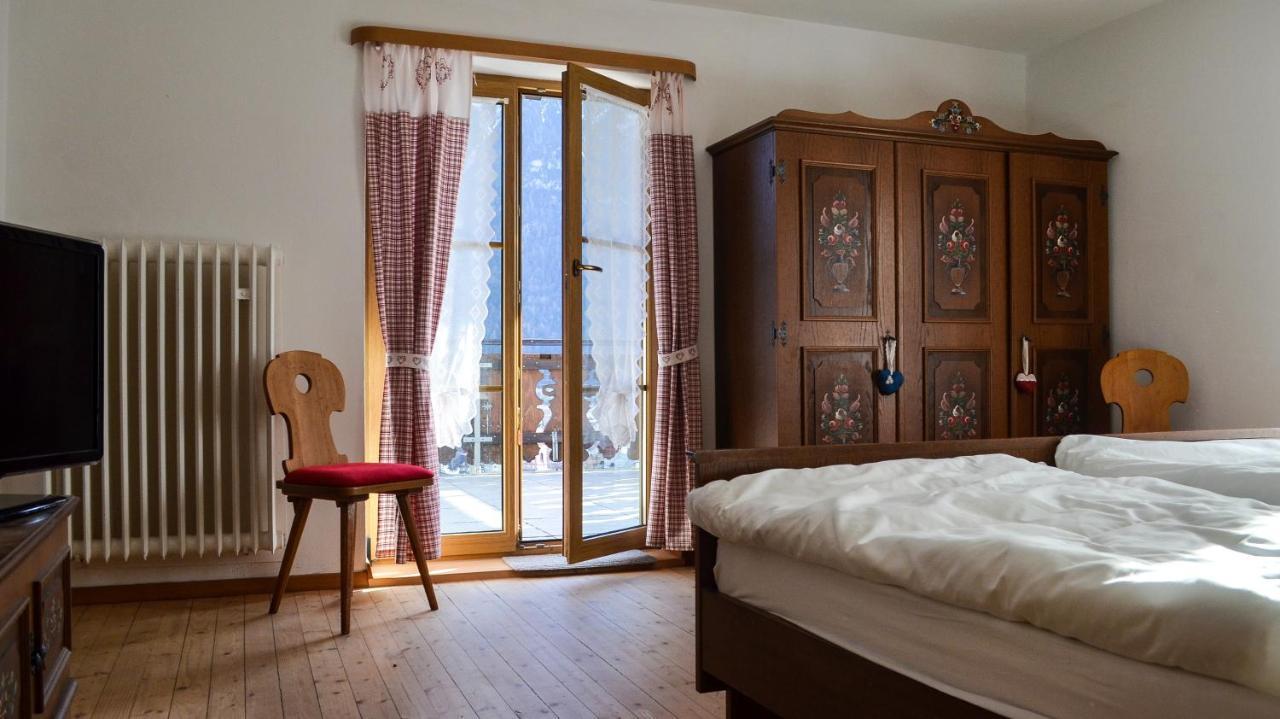 Berggasthof Karntner Alm Hotell Mittenwald Eksteriør bilde