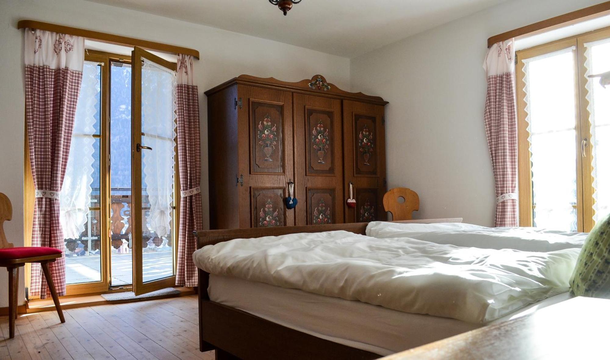 Berggasthof Karntner Alm Hotell Mittenwald Eksteriør bilde